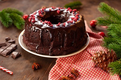 Novogodišnja kakao torta sa čokoladom